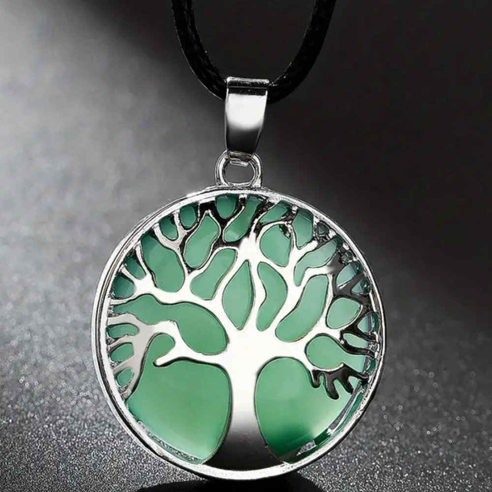 Green Aventurine Natural Gemstone Tree Of Life Round Pendant Gemstone Necklace